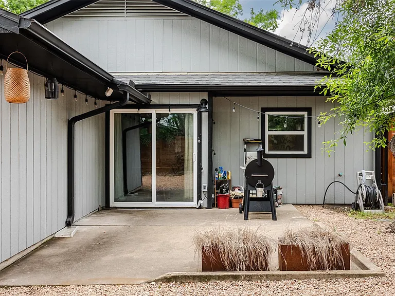 904 Acorn Oaks Dr — Photo 29