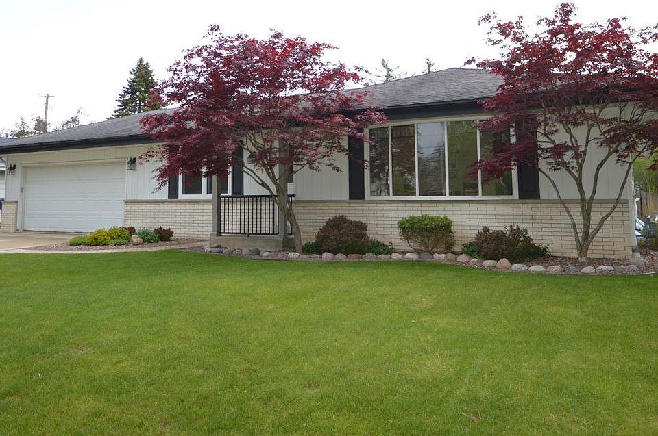 715 East Shepard Hills DRIVE, Oak Creek, WI 53154 Zillow