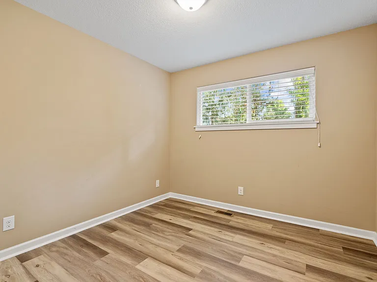 1216 Spruce St — Photo 26