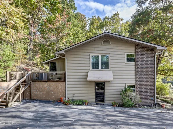 2408 Rowena Ln, Knoxville, TN 37931
