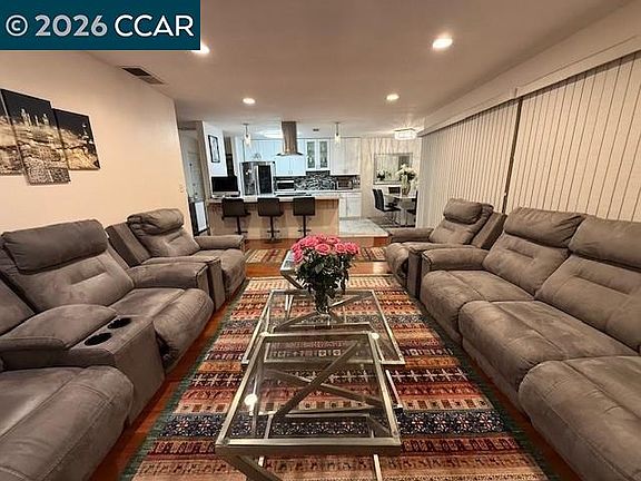 2nd image of 825 Oak Grove Rd APT 17