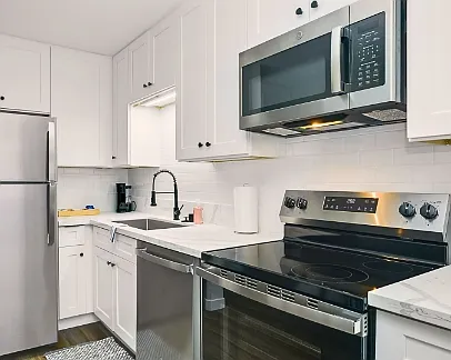 4218 46th Street - 10 — Photo 3