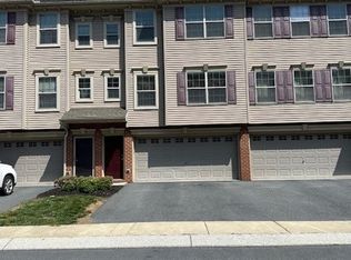 6315 Creekbend Dr, Mechanicsburg, PA 17050