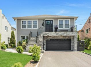 118 Bell Rd, Scarsdale, NY 10583