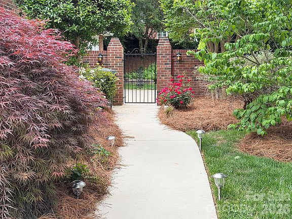 4th image of 3712 Bryantcole Way