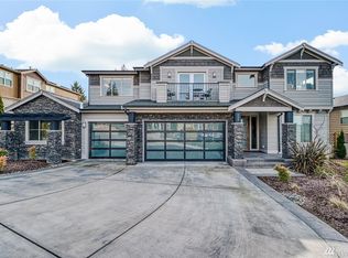 435 SW 185th St, Normandy Park, WA 98166
