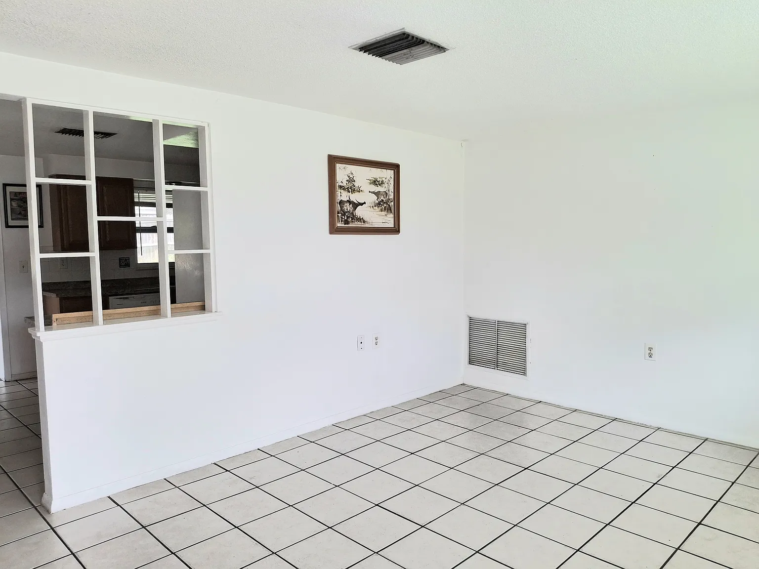 2 bed, 1100 sqft, $1,600 — Photo 2