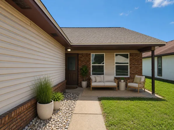 911 Lawton Ct, Fort Walton Beach, FL 32547