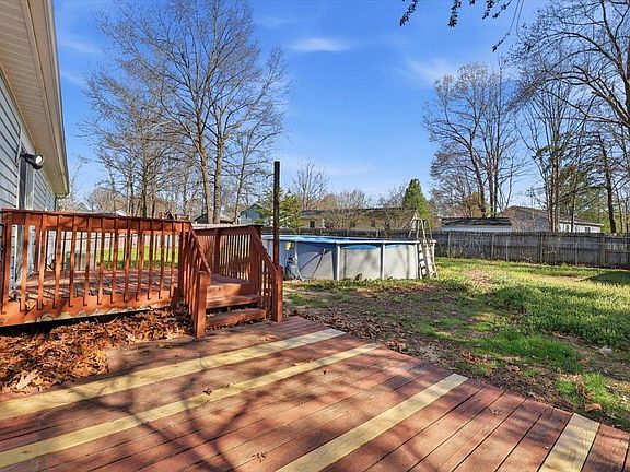 21st image of 13 Kingston Ct