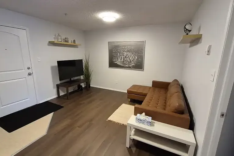 70 Woodsmere Close #1A — Photo 5