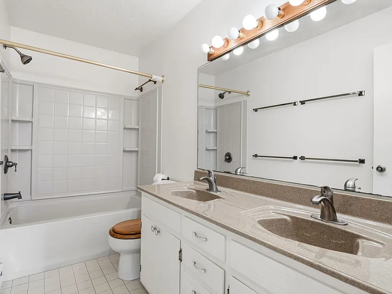 1721 Plank Dr — Photo 31