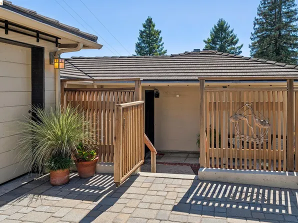 98 Fairlawn Dr, Berkeley, CA 94708