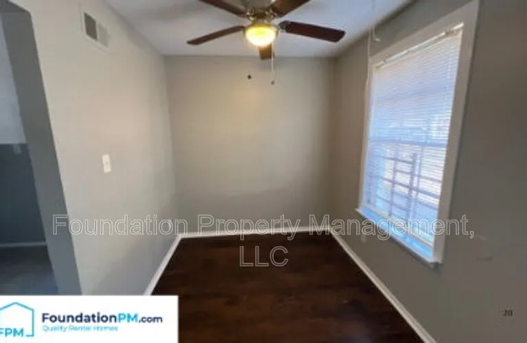 1129 Catalina Rd — Photo 5