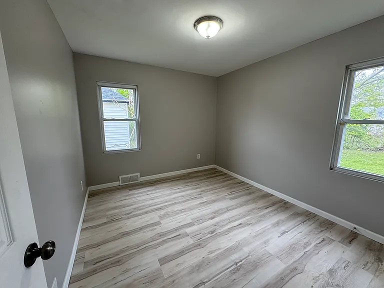 3525 Hickory St — Photo 13