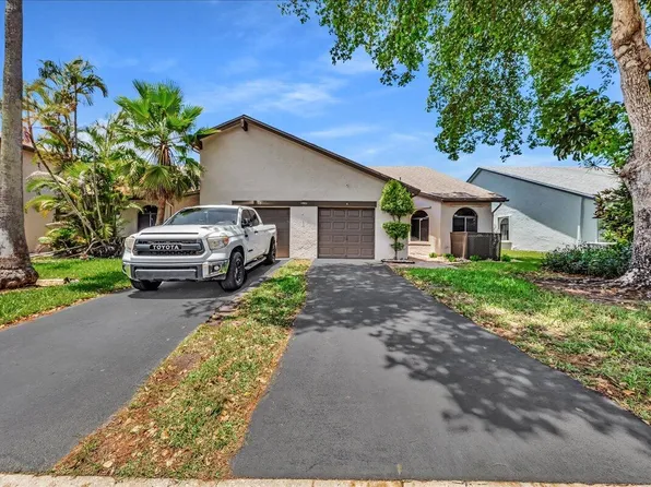 10003 NW 83rd Street #4, Tamarac, FL 33321