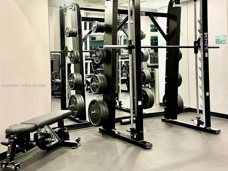 300 S Biscayne Blvd #T-1705 — Photo 19