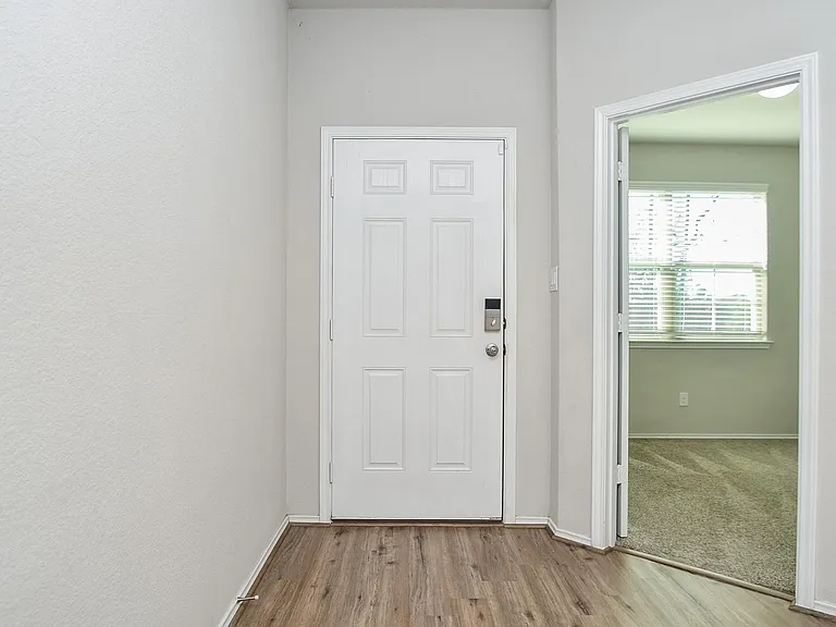 14118 Silver Falls Ct — Photo 5
