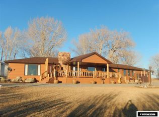16 Coffey Ln, Pavillion, WY 82523