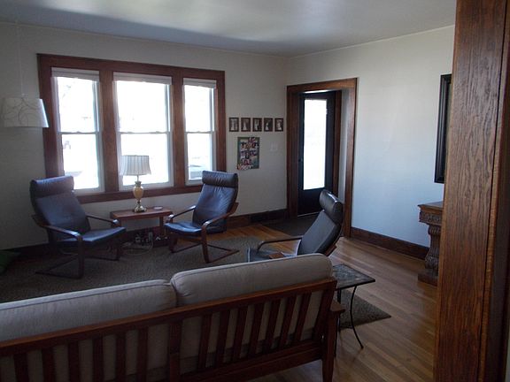 3rd image of 343 W Harrison Ave