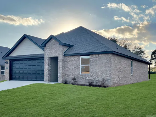 56 Wolfsbridge Loop, Cabot, AR 72023
