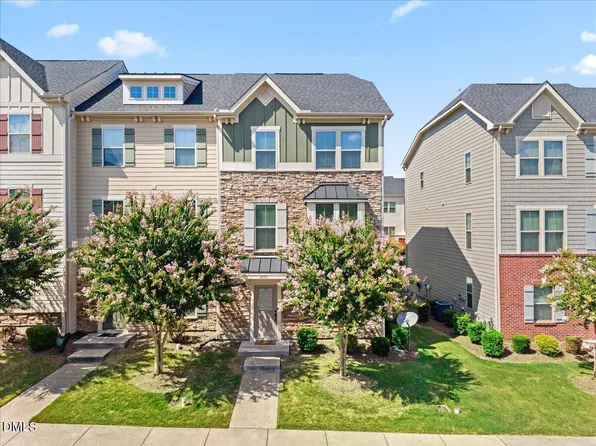 2020 Old Chapman Dr, Apex, NC 27502