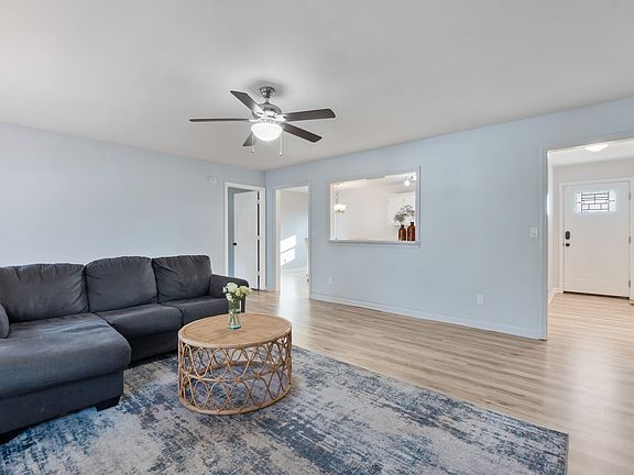 5th image of 94 Spring Wind Cir