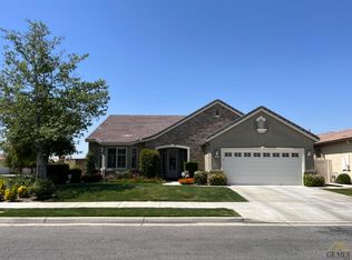 6402 Oslo Pl, Bakersfield, CA 93306