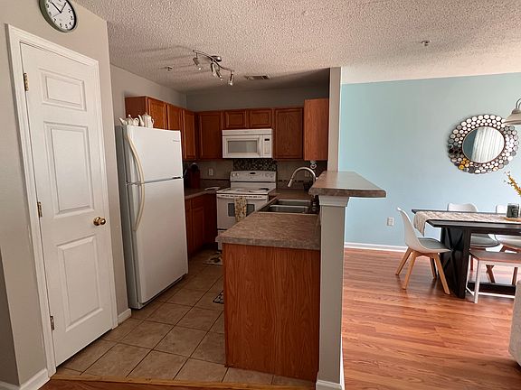 Full stocked kitchen! All the items you will need