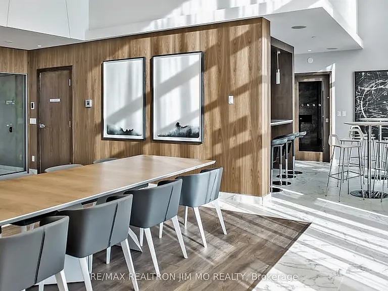 255 Village Green Sq #808 — Photo 36