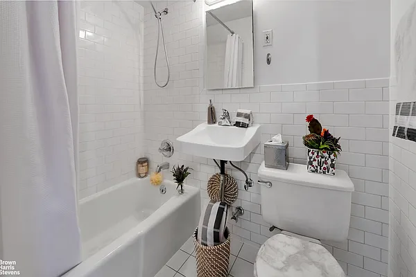 Rented by Brown Harris Stevens | media 7