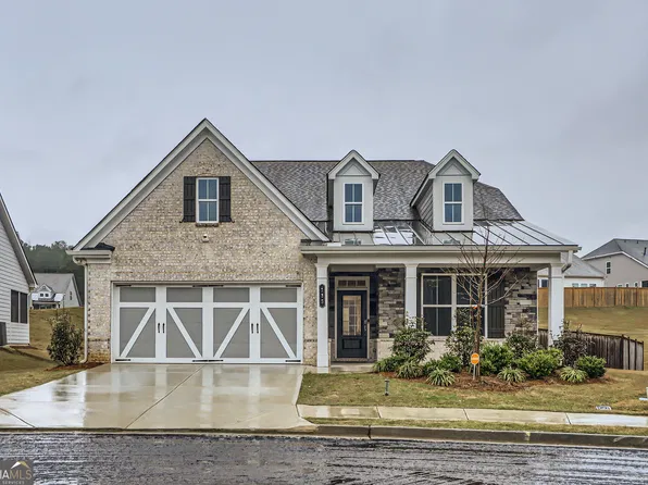 135 Salem Ct, Fayetteville, GA 30215