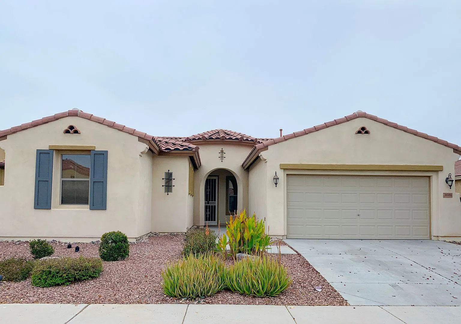 Available Now In Old Stone Ranch — Photo 1