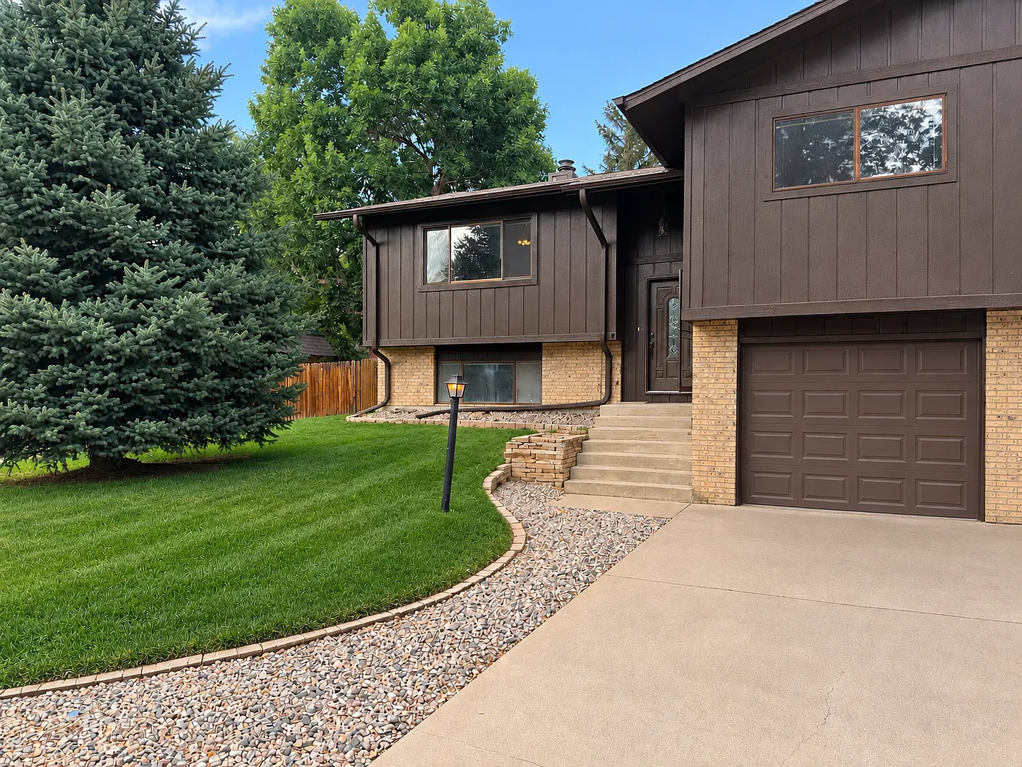 4 bed, 1.5 bath, 1788 sqft, $650 — Photo 1