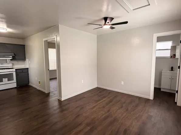 7044 Japonica St #B, Houston, TX 77087