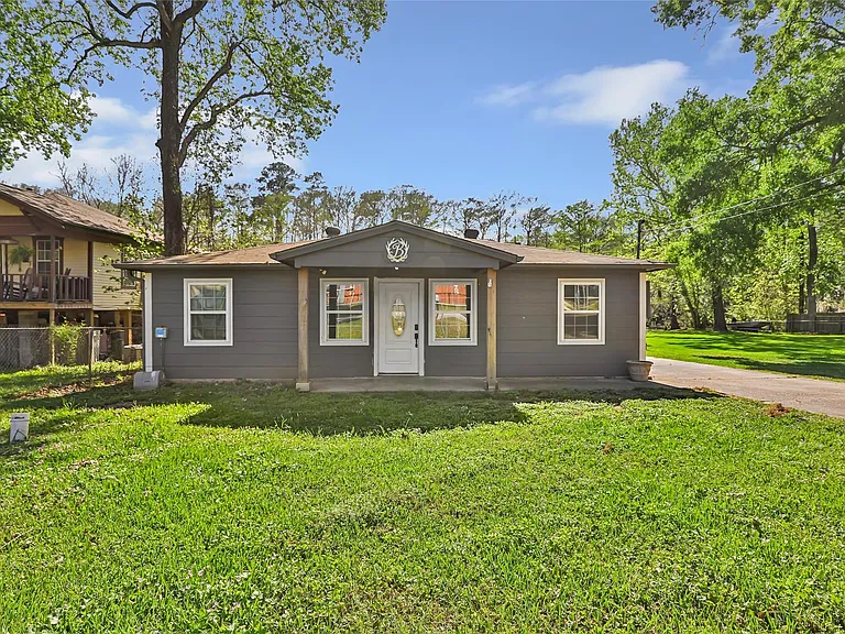 218 Waterfall Dr — Photo 3