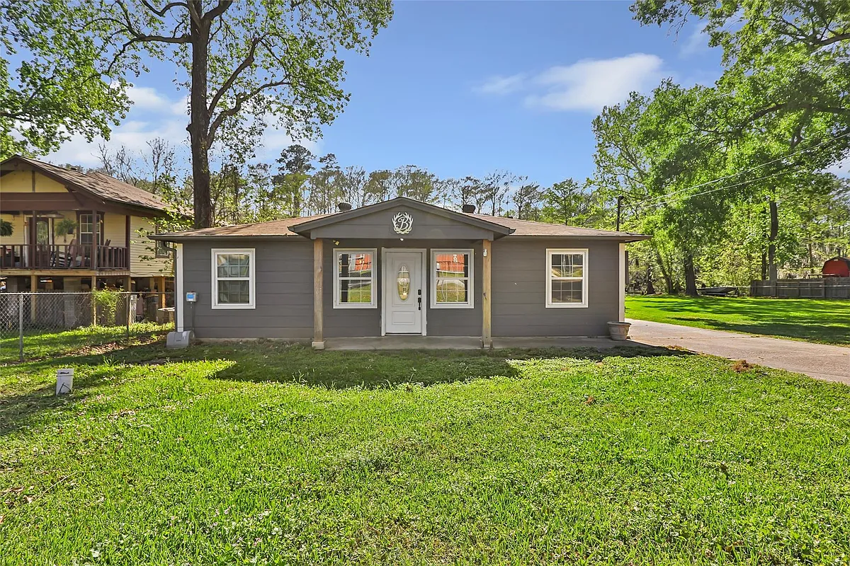 Building Photo - 218 Waterfall Dr