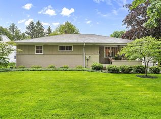 W67N868 Washington Ave, Cedarburg, WI 53012