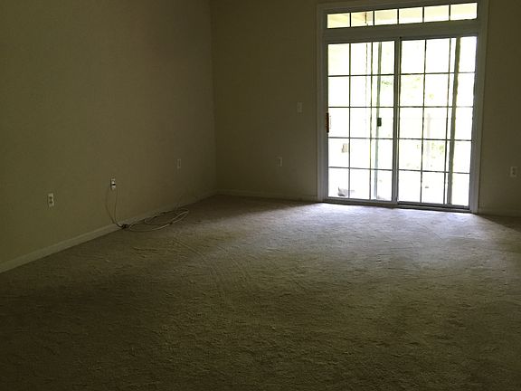 3rd image of 134 Sophee Ln