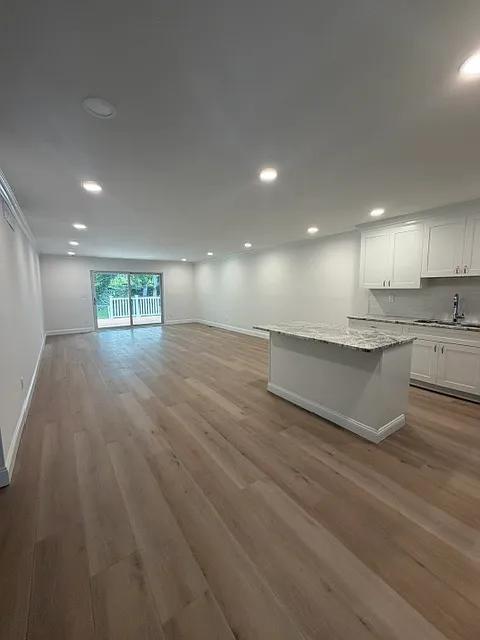 2 bed, 1280 sqft, $3,700 — Photo 1