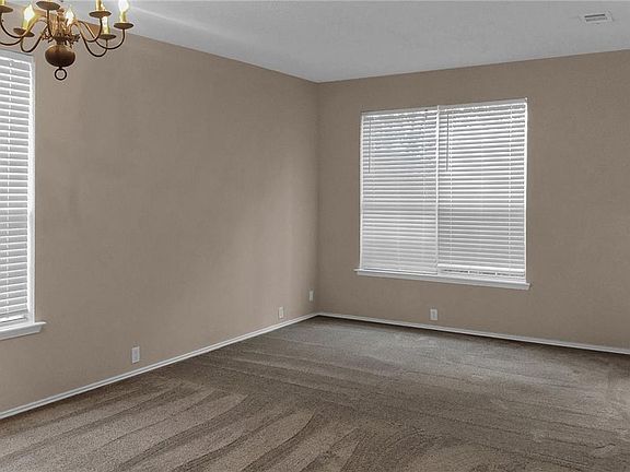 5th image of 8401 Beaufort Ct