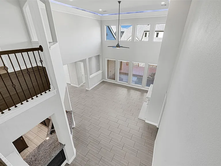 3430 Golden Cypress Ln — Photo 22