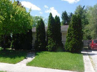 2611 Poinsette Dr, Fort Wayne, IN 46808