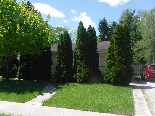 2611 Poinsette Dr, Fort Wayne, IN 46808