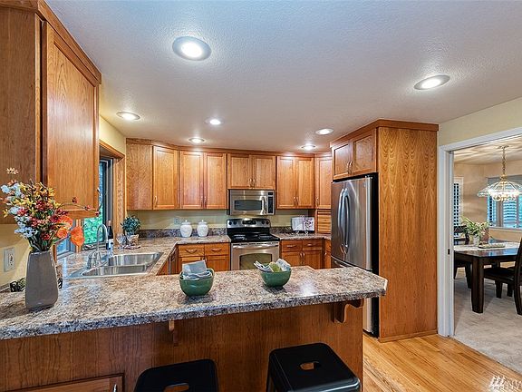 4th image of 11713 NE 105th Ln