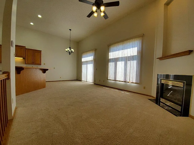 Mistwood Townhomes — Photo 41