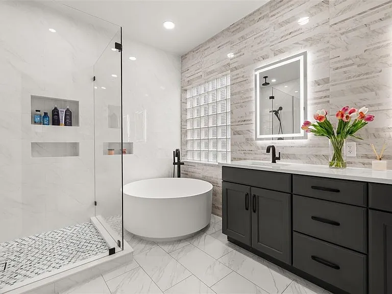 663 Charrice Pl — Photo 23