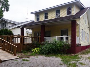 404 W Chestnut St, Gillespie, IL 62033