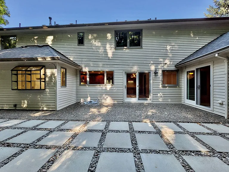 18132 Westview Dr — Photo 48