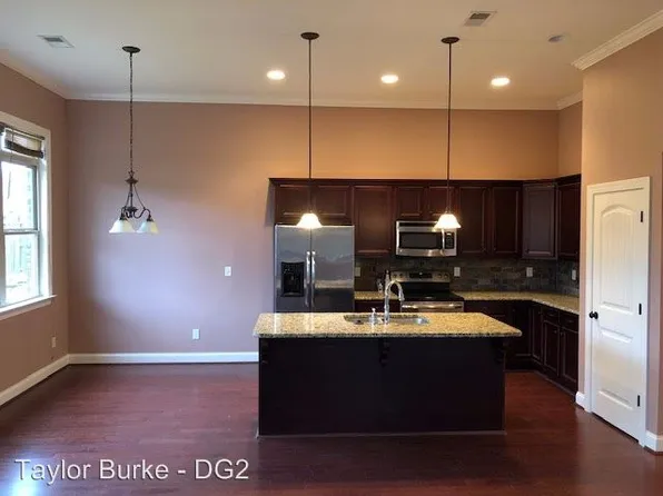 6063 Clubhouse Dr, Trussville, AL 35173