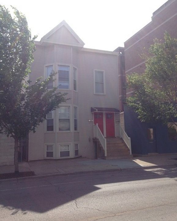 1st image of 3520 N Lincoln Ave #01